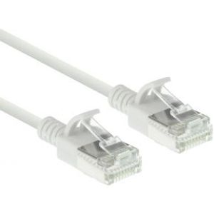 ACT Witte 0,25 meter LSZH U/FTP CAT6A datacenter slimline patchkabel snagless met RJ45 connectoren