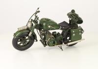 EEN TINNEN MODEL VAN EEN MILITAIRE MOTORFIETS