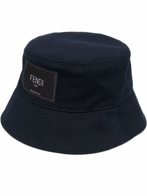 FENDI bob à patch logo - Bleu