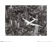 Kunstdruk Time Life DC-4 Over Manhattan 40x50cm