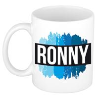 Ronny naam cadeau koffie mok - beker - met blauw verfstrepen - Cadeau collega - vaderdag