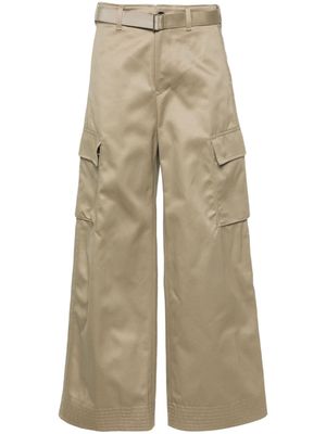 sacai pantalon cargo à taille ceinturée - Marron