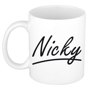 Naam cadeau mok / beker Nicky met sierlijke letters 300 ml   -