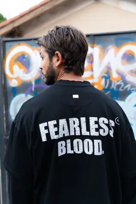 Fearless Blood Suprise Longsleeve Shirt Heren Zwart - Maat S - Kleur: WitZwart | Soccerfanshop Fearless Blood Suprise Longsleeve Shirt Heren Zwart - Maat S - Kleur: WitZwart | Soccerfanshop