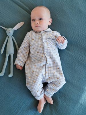 Babypyjama in katoen flanel ivoorkleurige ruitjes
