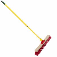 Houten harde straatbezem/buitenbezem rood elaston 50 cm met metalen telescoopsteel geel 80 - 130 cm Houten harde straatbezem/buitenbezem rood elaston 50 cm met metalen telescoopsteel geel 80 - 130 cm
