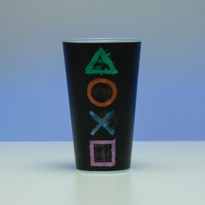 Playstation: Glass