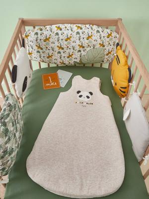 Mouwloze trappelzak KLEINE PANDA gechineerd beige