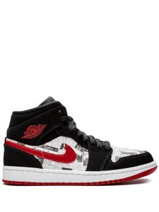 Jordan baskets montantes Air Jordan 1 Mid SE newspaper air times - Noir