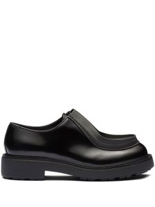 Prada chaussures à lacets en cuir brossé opaque - Noir