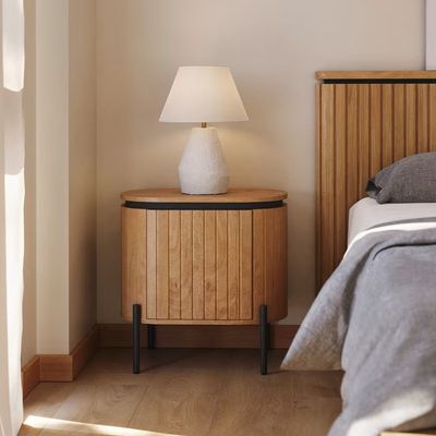 Kave Home Nachtkastje 'Licia' Mangohout, Met 1 deur