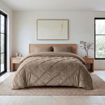 1+1 Gratis Wasbaar Lazy Dekbed Zonder Overtrek - Zonder Overtrek - Velvet Pintuck - Taupe - Dekbed-Discounter.nl