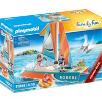 PLAYMOBIL Family Fun Catamaran 71043 - thumbnail