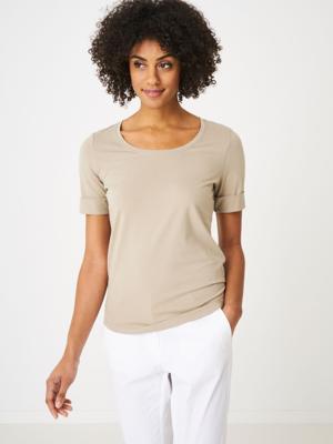 Basic T-shirt met opgerolde mouwen Basic T-shirt met opgerolde mouwen