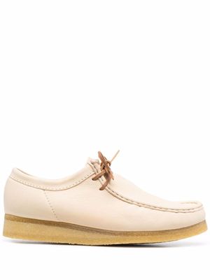 Clarks Originals chaussures Wallabee en cuir à lacets - Tons neutres