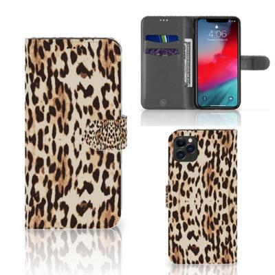 Apple iPhone 11 Pro Max | Telefoonhoesje | Met pasjeshouder | Leopard