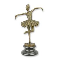 A BRONZE SCULPTURE OF A BALLERINA