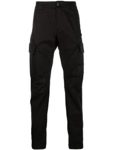 C.P. Company pantalon cargo à patch logo - Noir