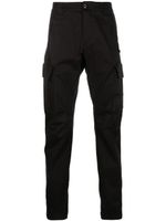 C.P. Company pantalon cargo à patch logo - Noir C.P. Company pantalon cargo à patch logo - Noir