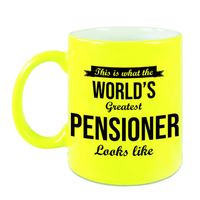 How the worlds greatest pensioner looks like mok / beker neon geel pensioen cadeau collega 330 ml How the worlds greatest pensioner looks like mok / beker neon geel pensioen cadeau collega 330 ml