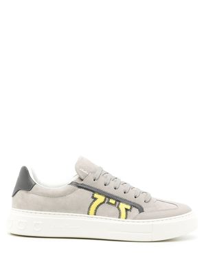 Ferragamo baskets Borg 5 - Gris