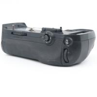 Nikon MB-D12 batterygrip occasion