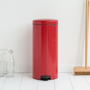 Brabantia newIcon pedaalemmer 30 liter met kunststof binnenemmer - Passion Red