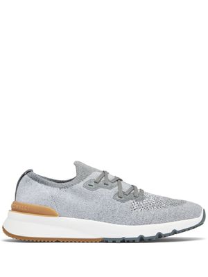 Brunello Cucinelli baskets en maille - Gris