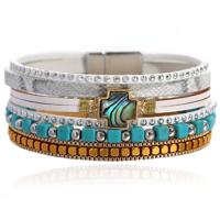 Deja Boho Armband goudkleurig met turquoise kralen en kruis natuursteen in wit