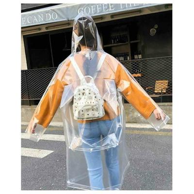 Stijlvolle draagbare outdoor transparante EVA regenjas maat: XL (transparant met rugzak)