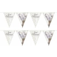 Folat Just Married vlaggenlijn - 10x stuks - 10 meter - plastic - Bruiloft decoraties - huwelijk ver