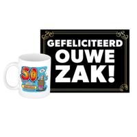 Verjaardag cadeau koffiemok 50 jaar - man - zwaarder - met gefeliciteerd ouwe zak wenskaart