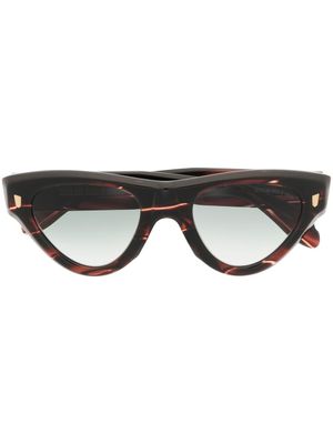 Cutler & Gross lunettes de soleil à monture papillon - Marron