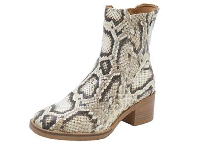 PiediNudi Zuma PiediNudi Zuma