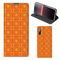 Sony Xperia L4 Hoesje met Magneet Batik Oranje