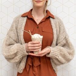 Breipatroon Yarn and Colors Cloud Cardigan Knit