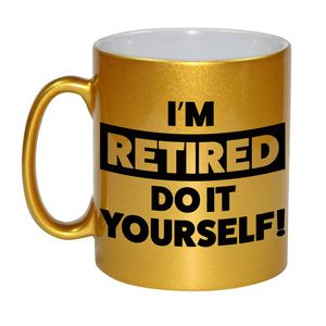 Pensioen kado mok / beker goud Im retired do it yourself 330 ml