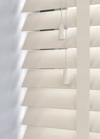 Baseline houten jaloezie met ladderband - roomwit