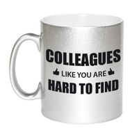 Collega cadeau mok / beker zilver colleagues like you are hard to find - thumbnail