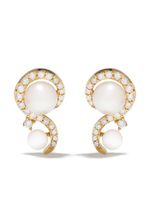 Yoko London puces d'oreilles Trend en or jaune 18ct ornées de diamants et de perles