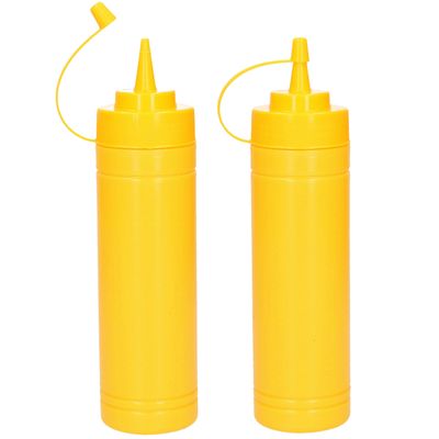 Doseerfles/sausfles - 2x stuks - kunststof - geel - met schenktuit - 500 ml - 23 cm