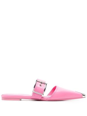 Alexander McQueen mules en cuir à boucle - Rose