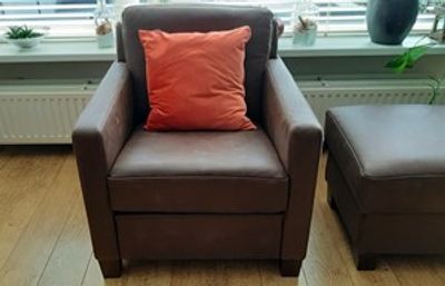 Leren fauteuil met houten poten - met hocker - bruin leer - Echt leer, Landelijk, ontdek de vele Leersoorten en Kleuren bij ShopX