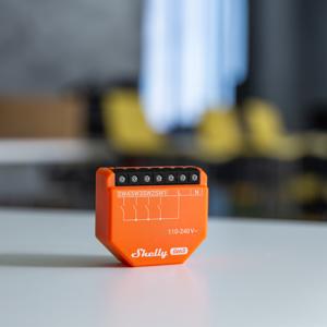 Shelly i4 Gen3 power relay Oranje