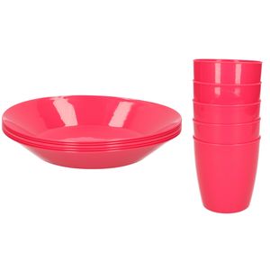 Kunststof ontbijt/diner 6x diep bordjes 21 cm en 5x bekertjes 300 ML set roze