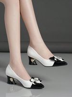 Elegant Flower Color-block Spool Heel Pumps With Rhinestone Embellishments