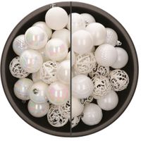 74x stuks kunststof kerstballen mix van parelmoer wit en wit 6 cm