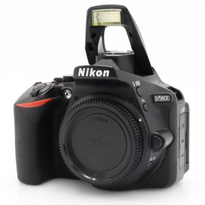 Nikon D5600 body occasion