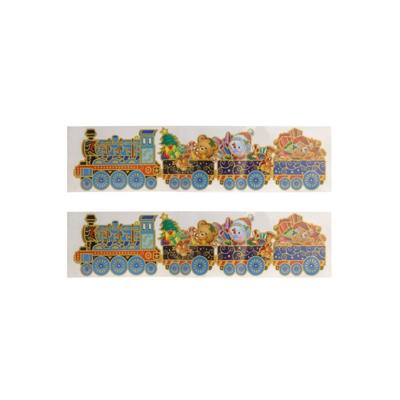 Kerst raamstickers - 2x stuks - kerstberen in trein - vel 64 x 15 cm - raamversiering - kerstversier