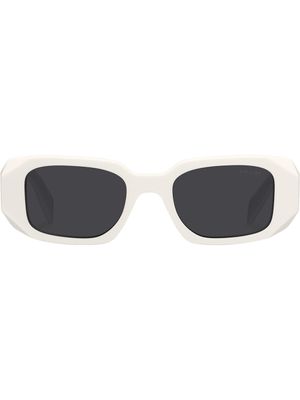 Prada Eyewear lunettes de soleil Runway à monture oversize - Gris